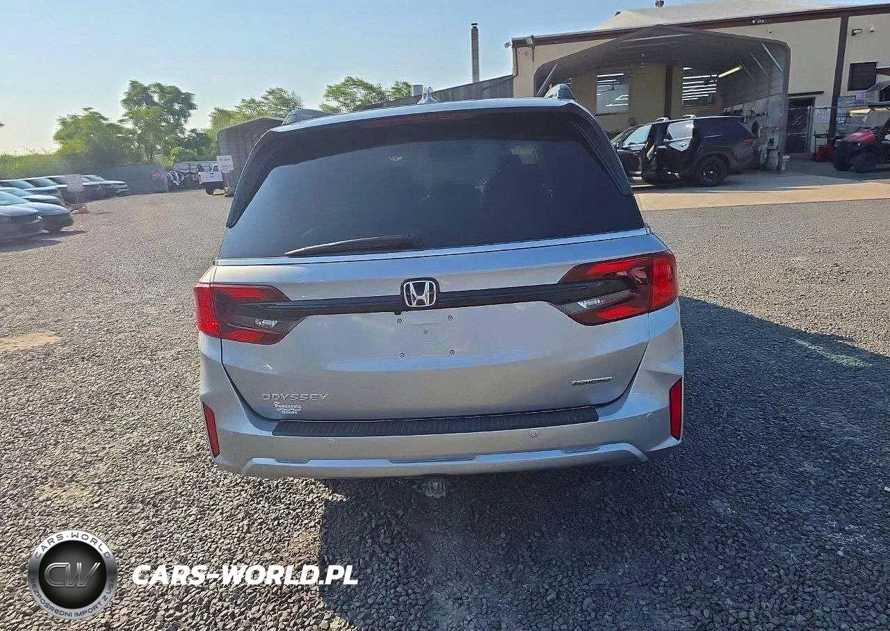 2026 Honda Odyssey Touring VIN:5FNRL6H86TB013630 - 6
