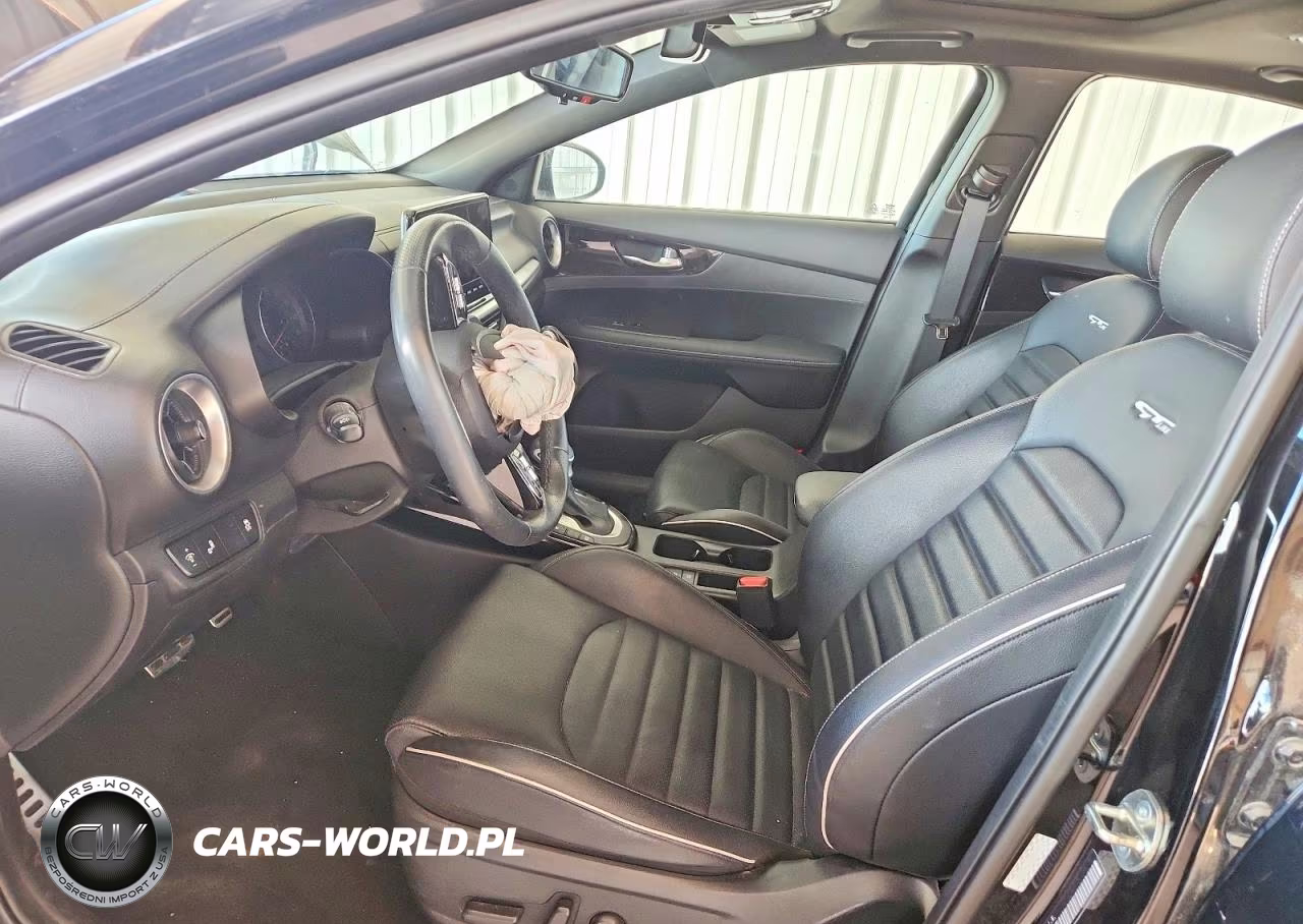 2023 Kia Forte Gt Line VIN:3KPF54AD6PE688754 - 7