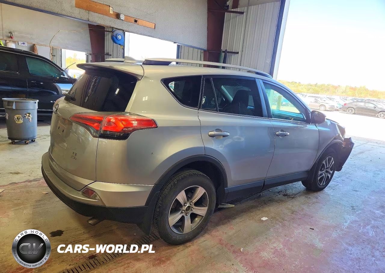 2017 Toyota Rav4 Le VIN:2T3BFREV6HW561424 - 3