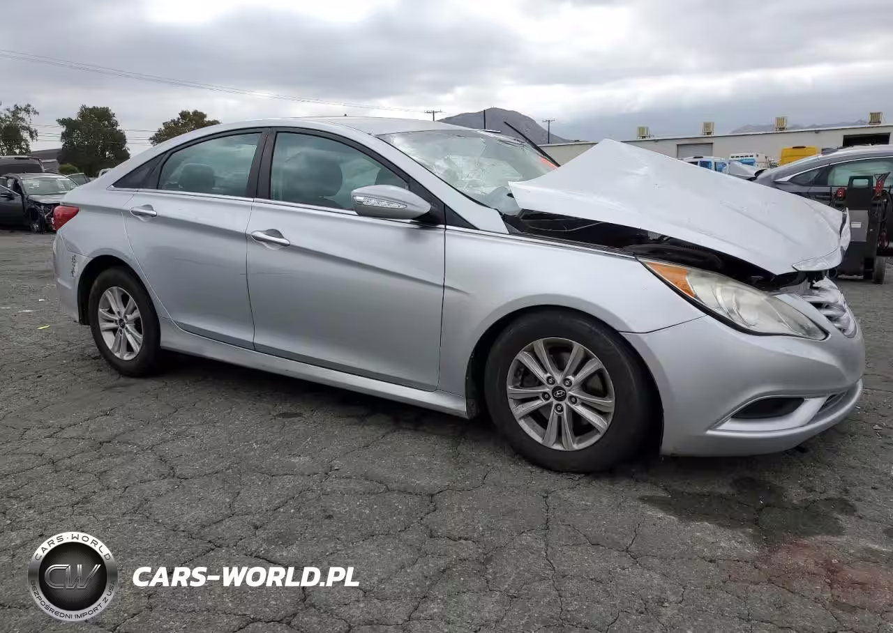 2014 Hyundai Sonata Gls VIN:5NPEB4AC8EH926432 - 4