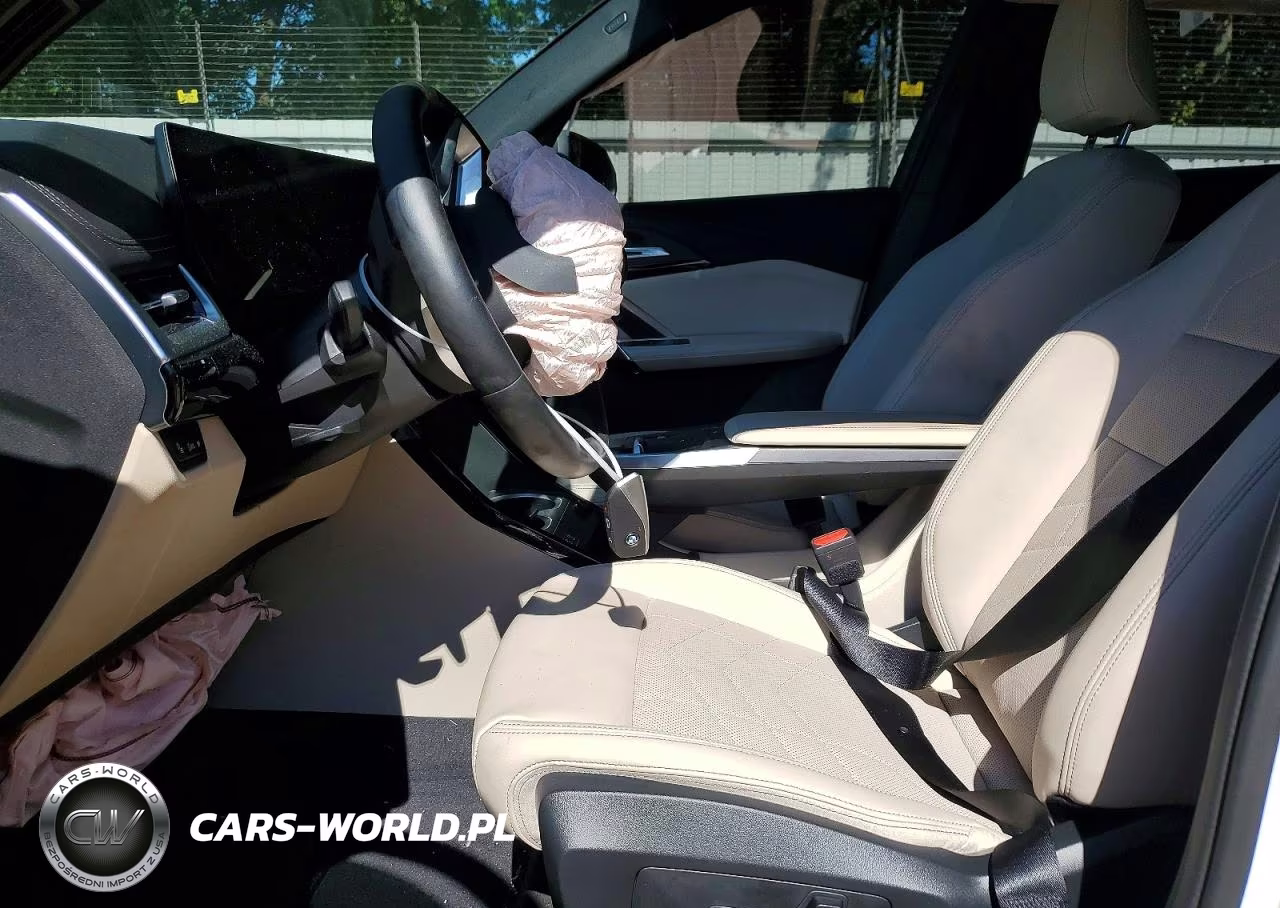 2025 BMW X1 xDrive28I VIN:WBX73EF01S5319118 - 7