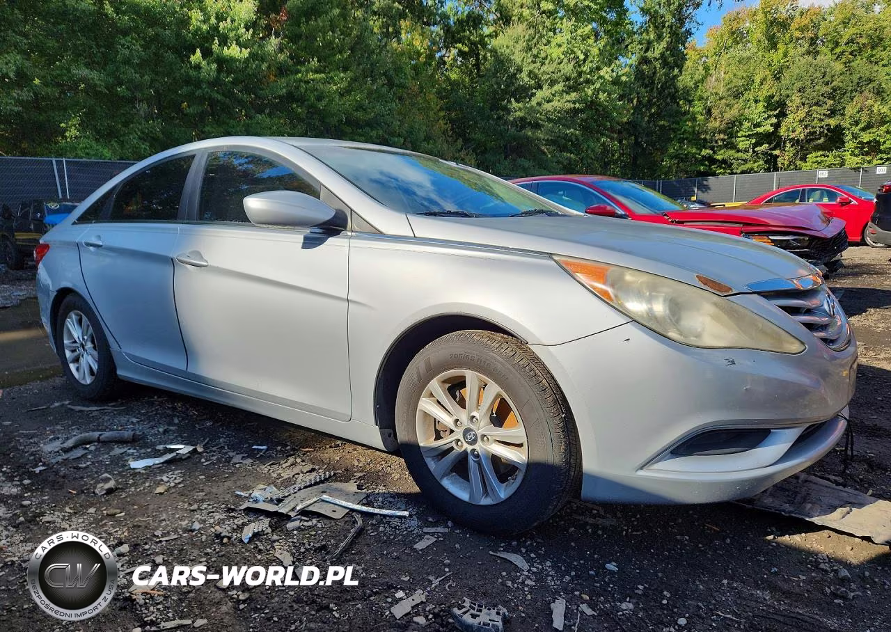 2011 Hyundai Sonata Gls VIN:5NPEB4AC6BH105020 - 4