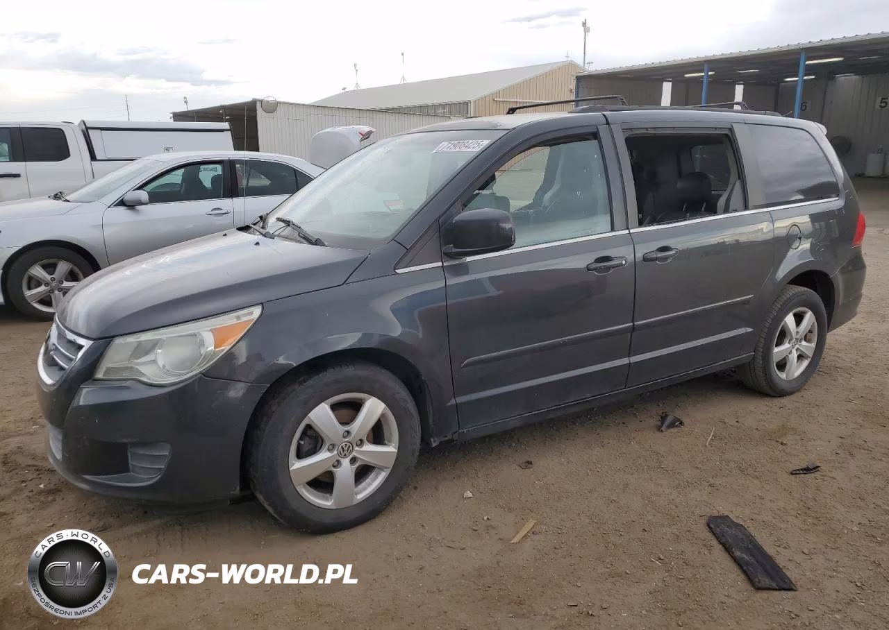 2011 Volkswagen Routan Se – zdjęcie 1 z 13