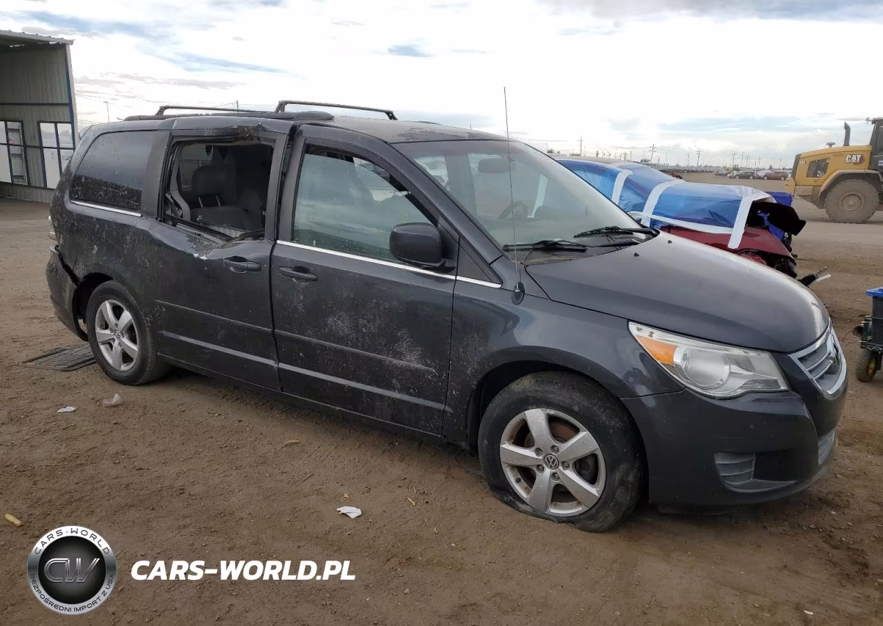 2011 Volkswagen Routan Se VIN:2V4RW3DG3BR670476 - 4