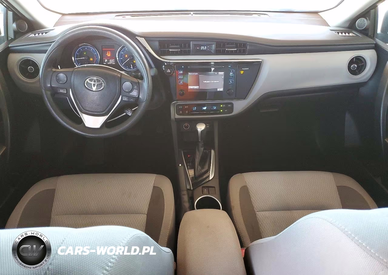 2017 Toyota Corolla Le VIN:2T1BURHE1HC873100 - 8