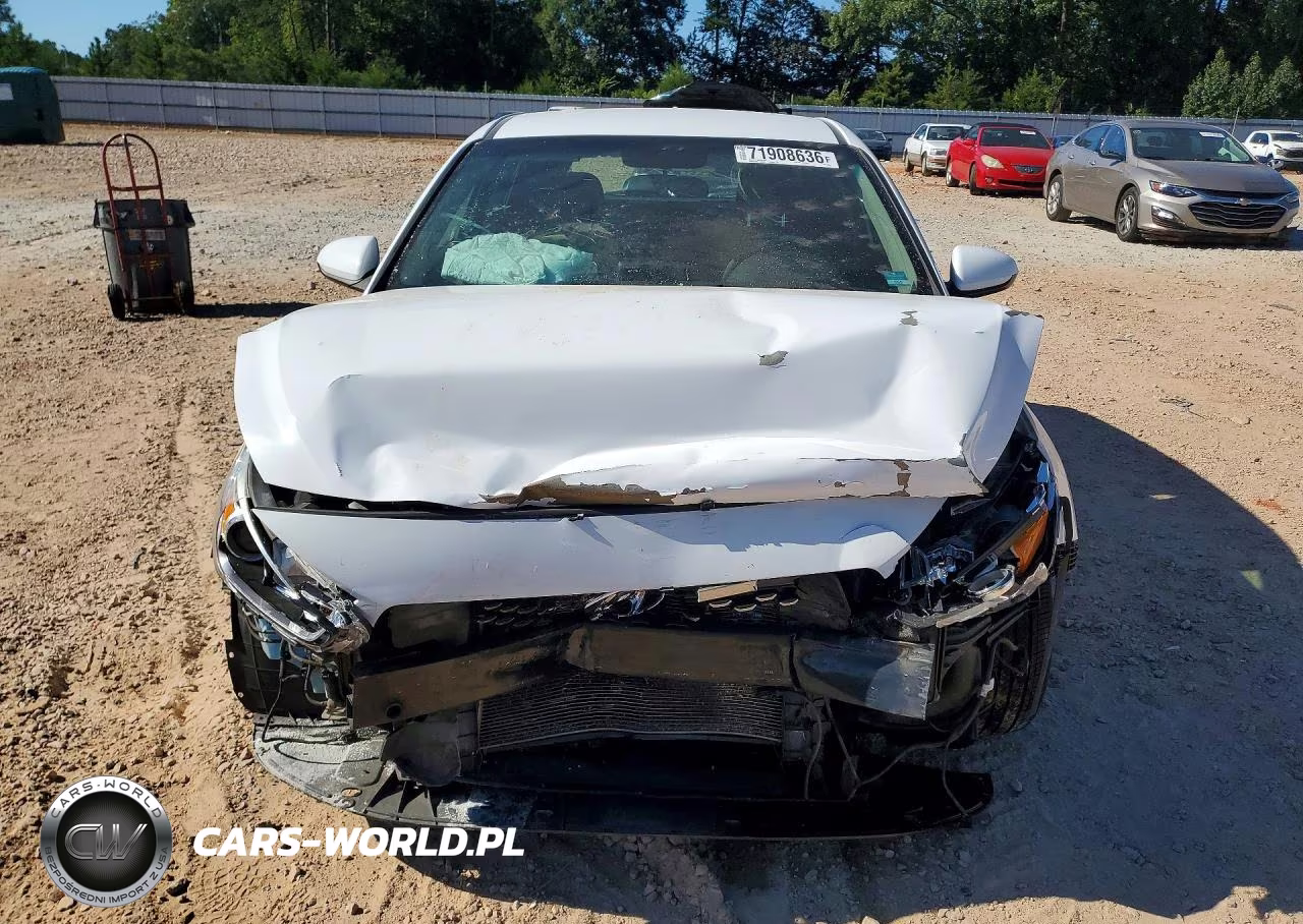 2018 Hyundai Elantra Gt Base VIN:KMHH35LE1JU032072 - 5