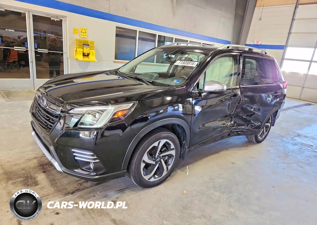 2024 Subaru Forester Touring – zdjęcie 1 z 13