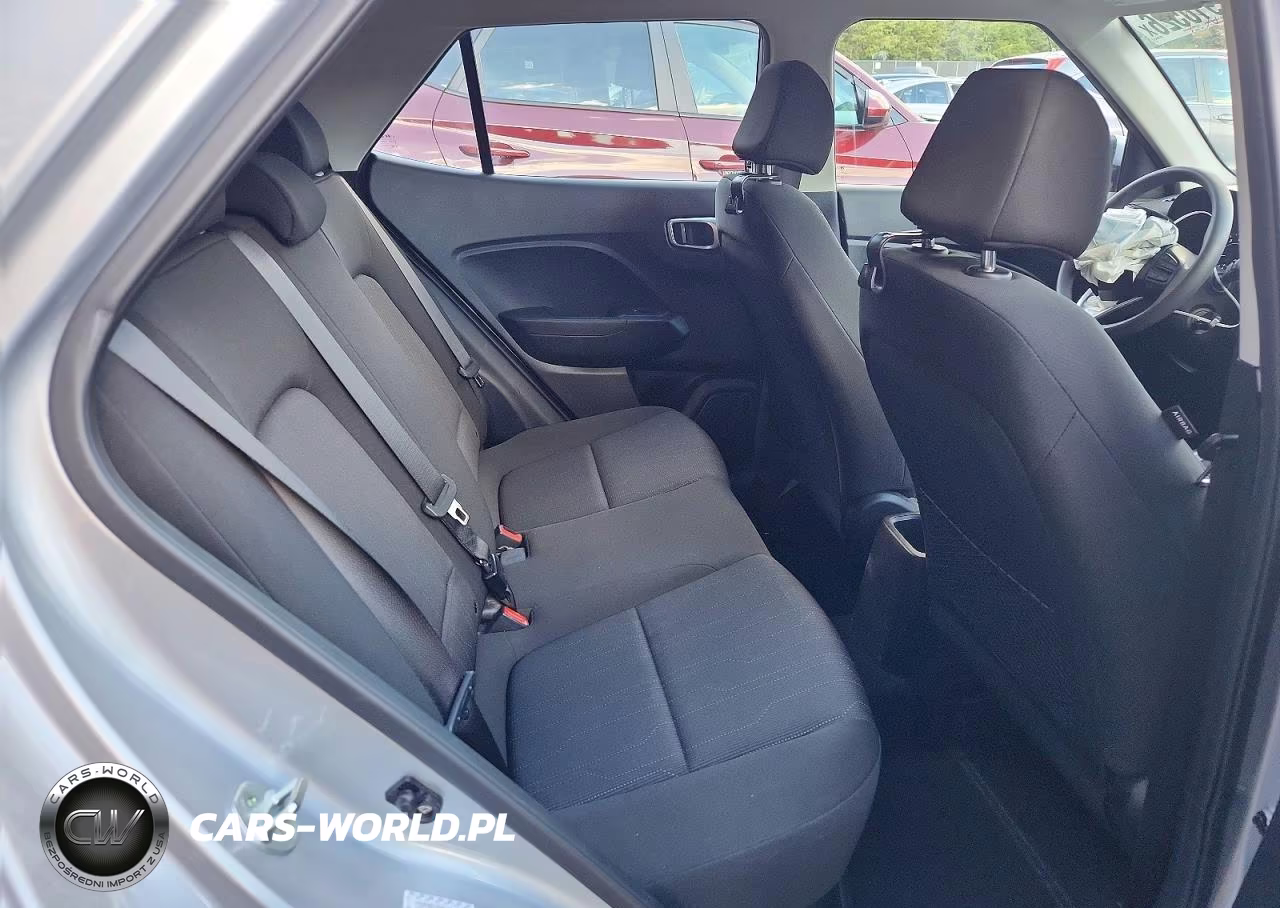 2022 Hyundai Venue Se VIN:KMHRB8A35NU180855 - 11