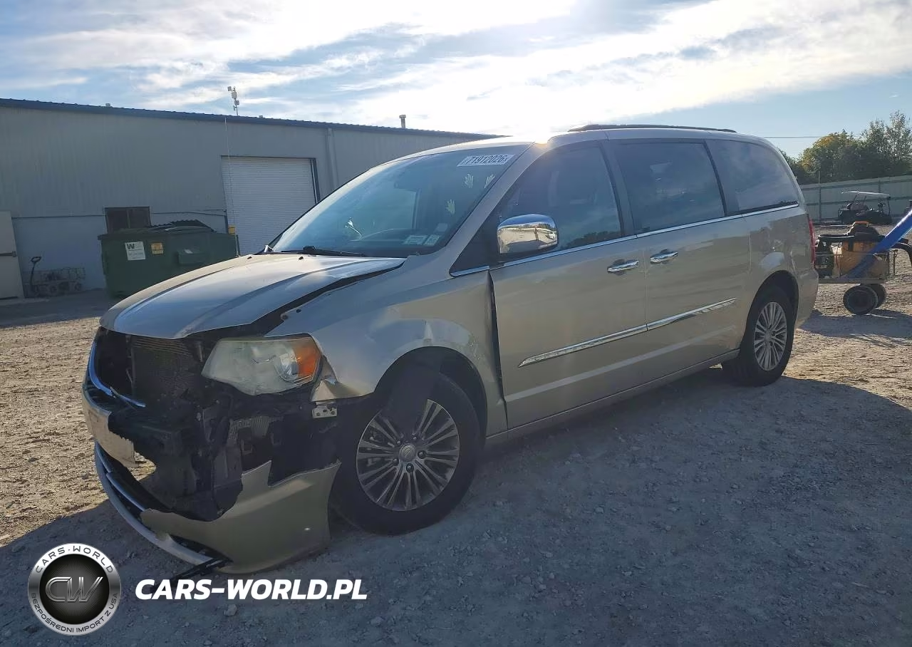 2014 Chrysler Town & Country Touring L – zdjęcie 1 z 13