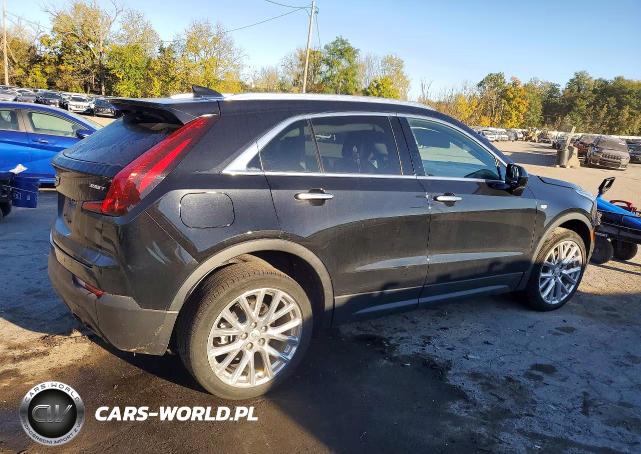2021 Cadillac Xt4 Luxury VIN:1GYFZBR48MF084213 - 3