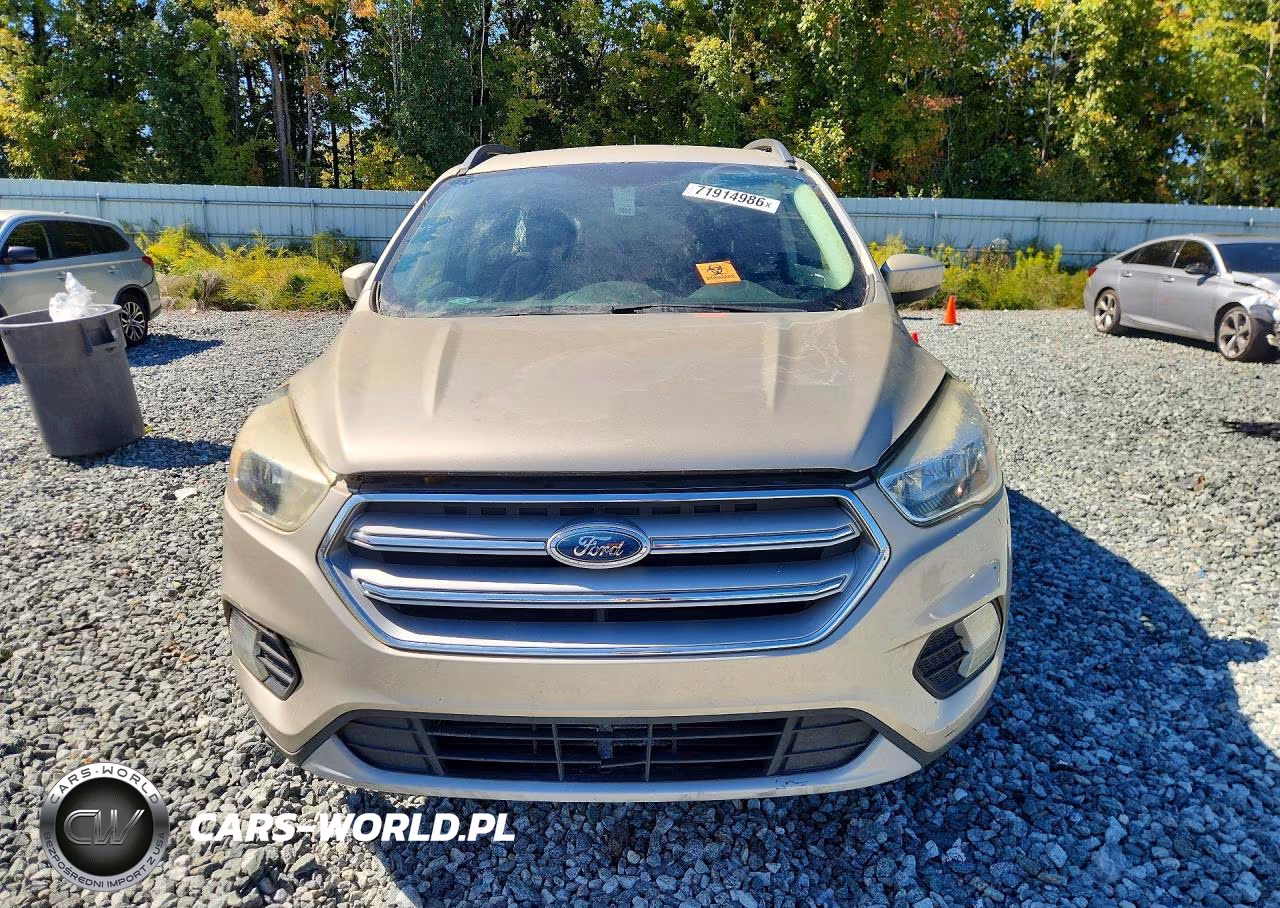 2018 Ford Escape Se VIN:1FMCU9GD4JUA88572 - 5