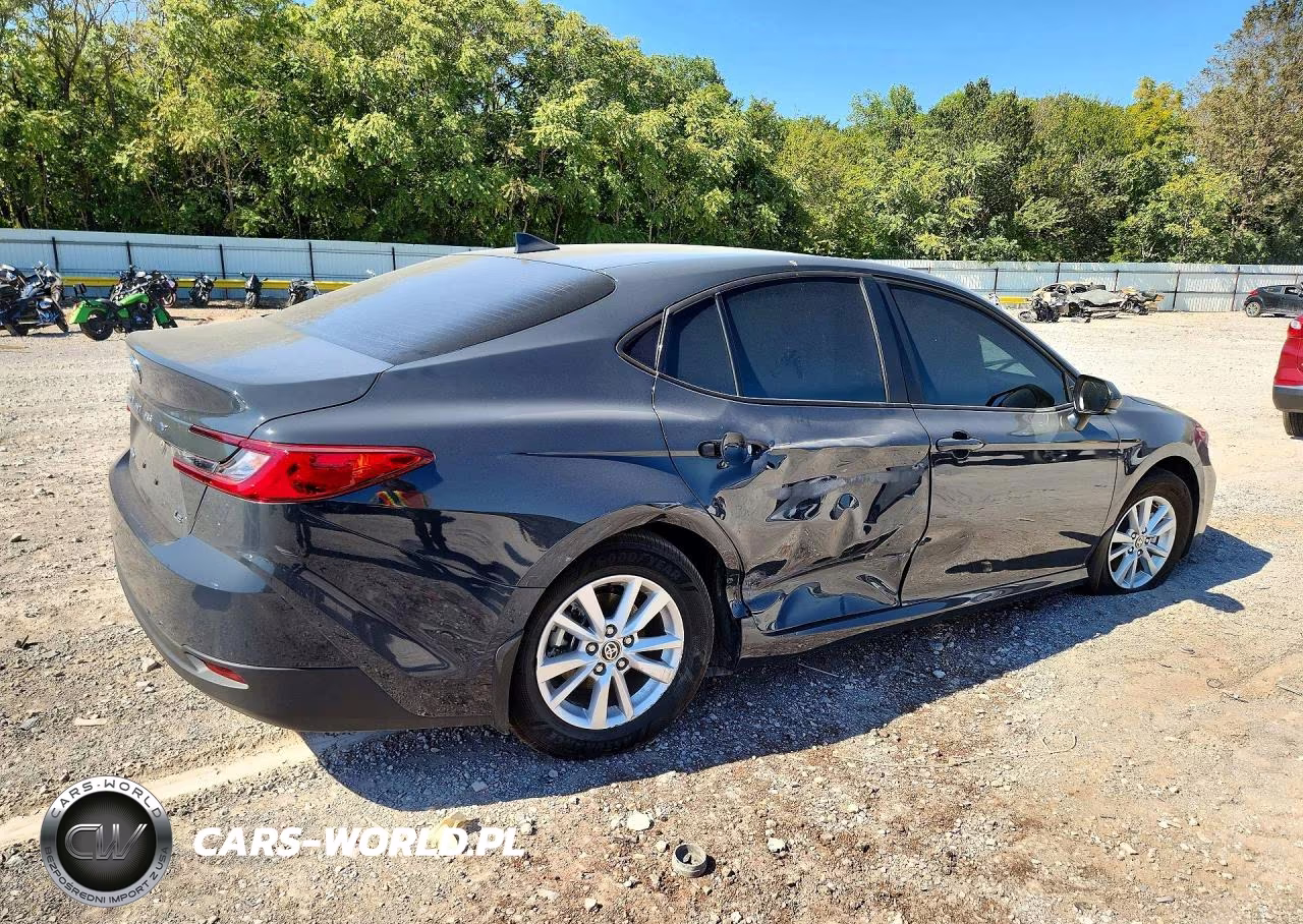 2025 Toyota Camry Le VIN:4T1DAACK6SU202902 - 3