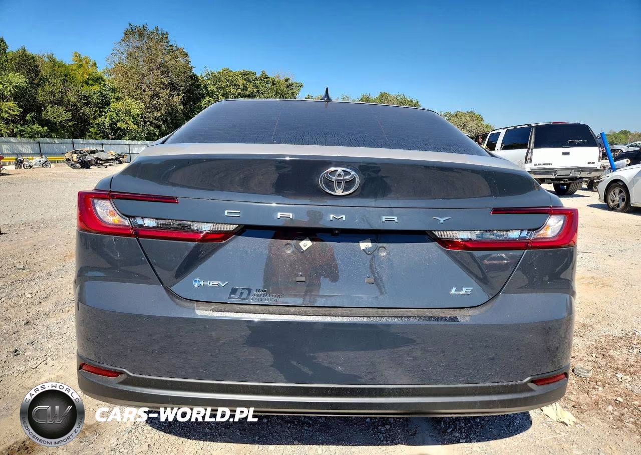 2025 Toyota Camry Le VIN:4T1DAACK6SU202902 - 6