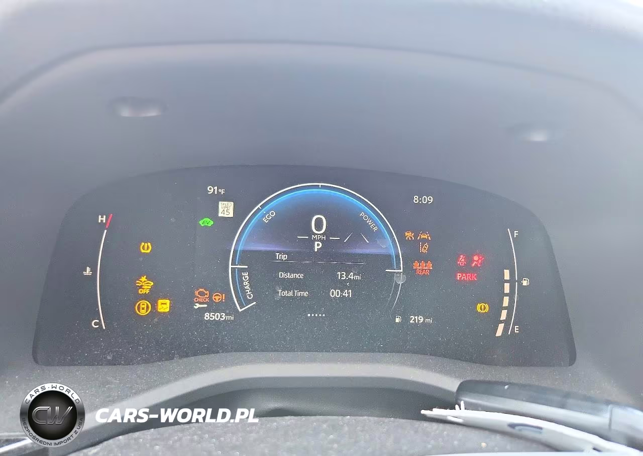 2025 Toyota Camry Le VIN:4T1DAACK6SU202902 - 9