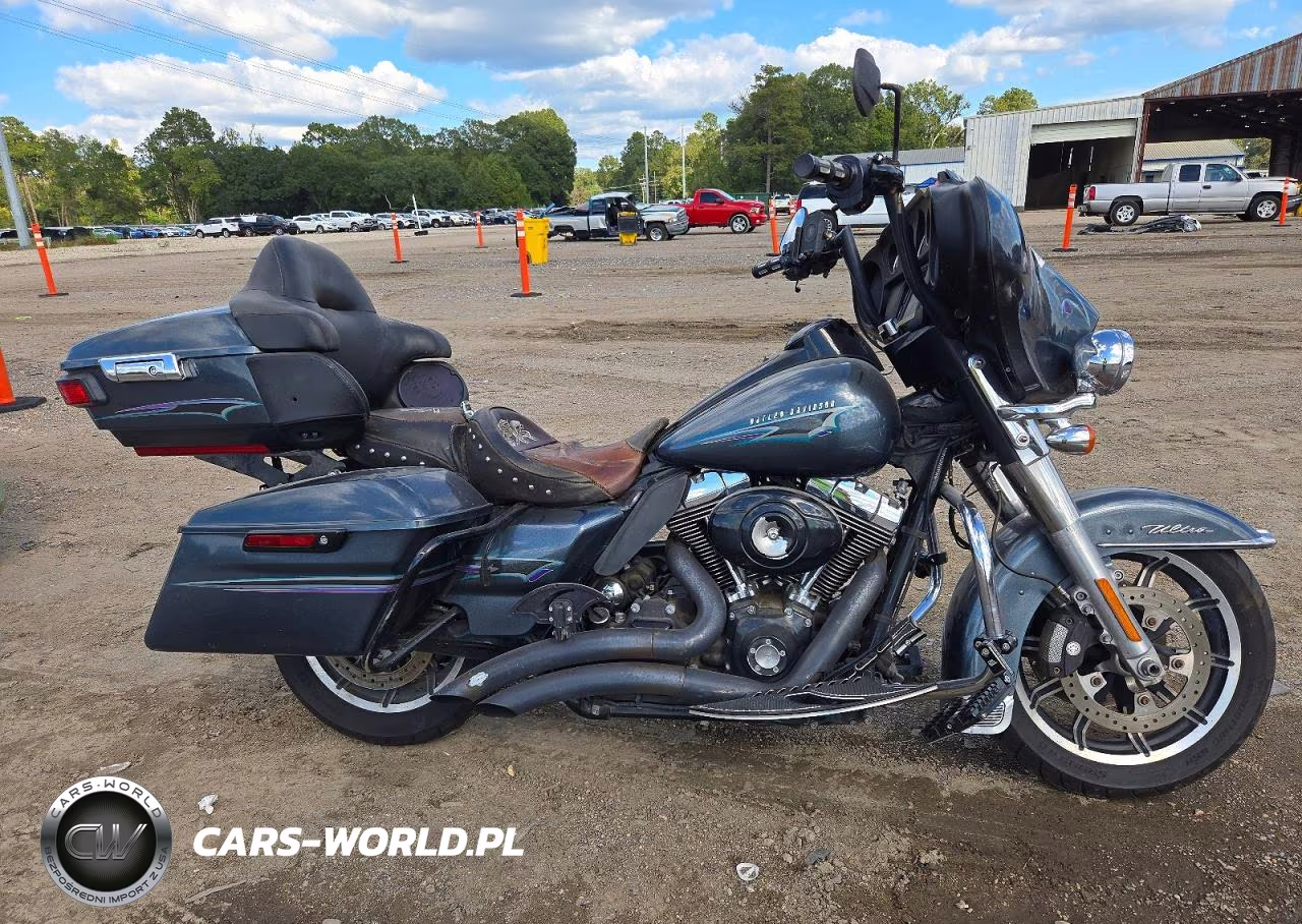 2015 Harley-Davidson Flhtcu Ultra Classic Electra Glide
