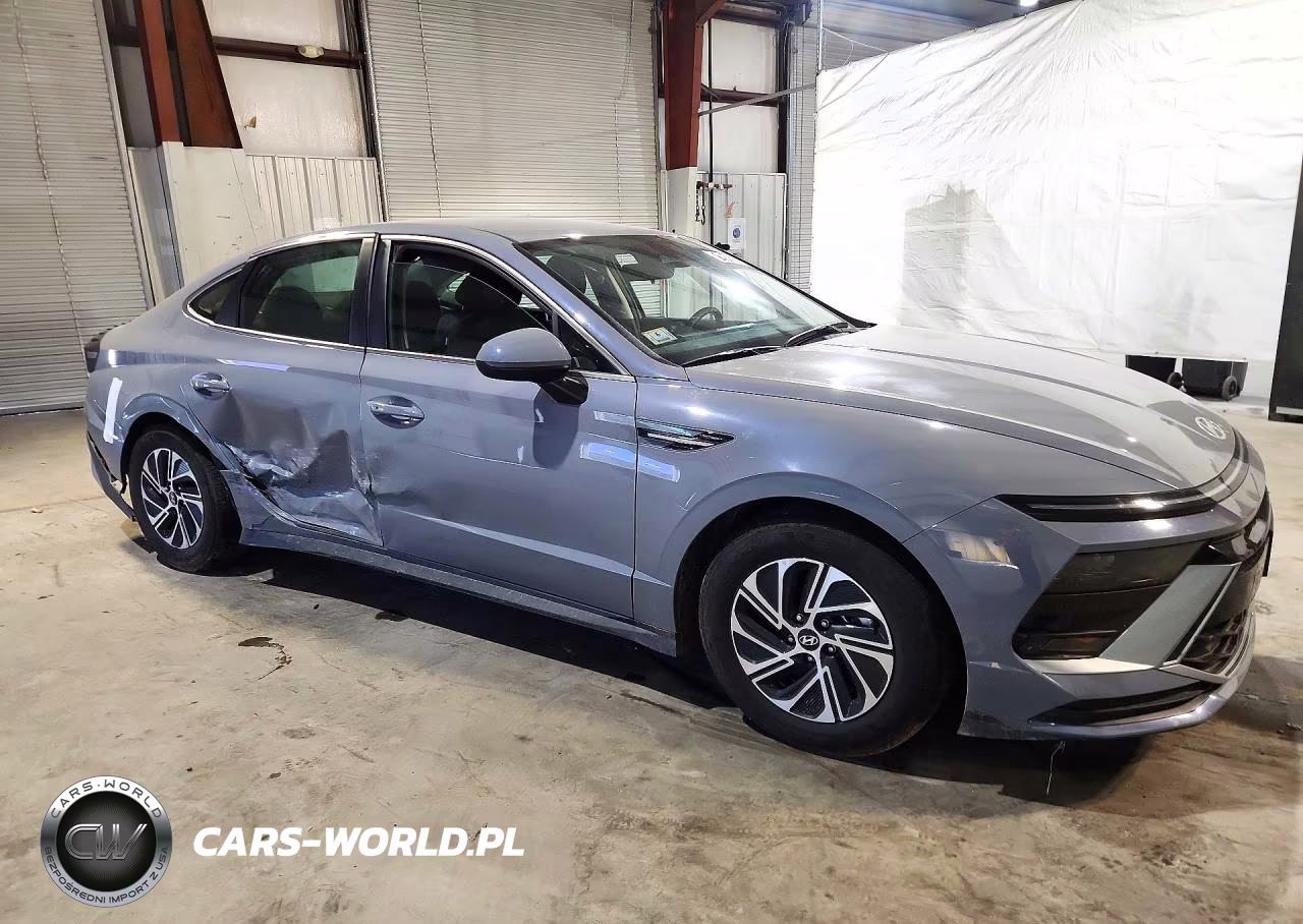 2026 Hyundai Sonata Hybrid Blue VIN:KMHL24JJ1TA166429 - 4