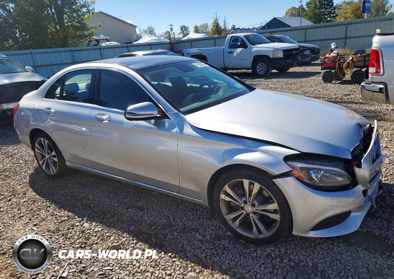 2016 Mercedes-Benz C 300 4Matic VIN:55SWF4KBXGU158970 - 4