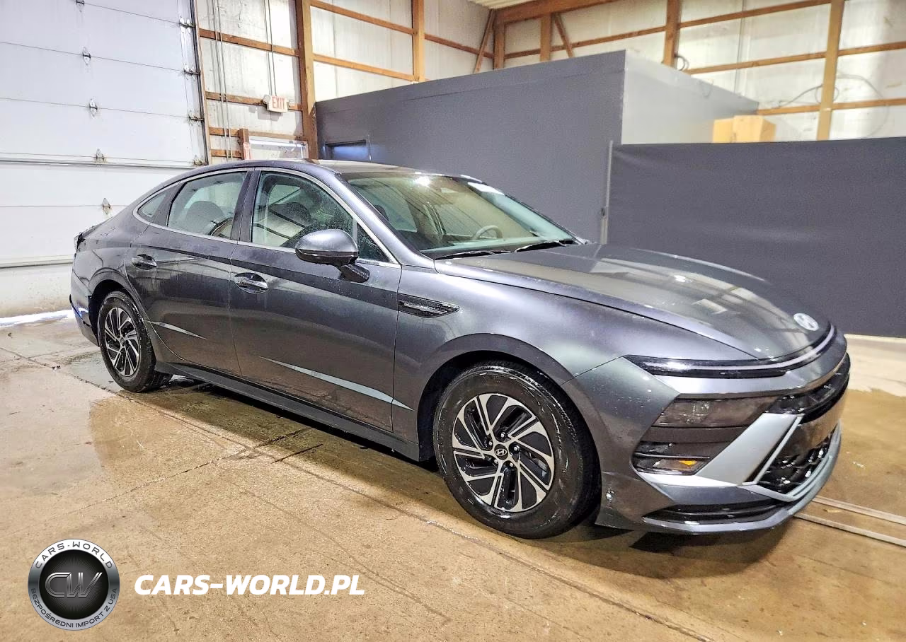 2026 Hyundai Sonata Hybrid Blue VIN:KMHL24JJ6TA158195 - 4