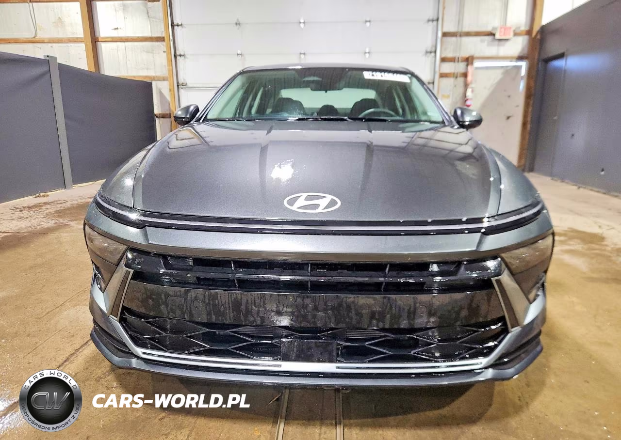 2026 Hyundai Sonata Hybrid Blue VIN:KMHL24JJ6TA158195 - 5