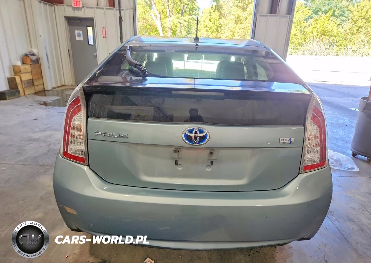 2014 Toyota Prius Two VIN:JTDKN3DU0E1822405 - 6