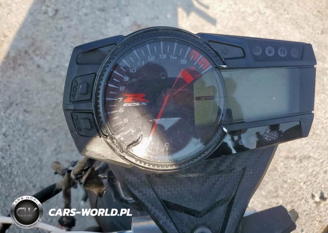 2015 Suzuki Gsx-R600 VIN:JS1GN7FA6F2100670 - 7