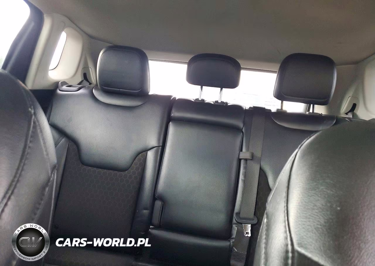 2020 Jeep Compass Latitude VIN:3C4NJCBBXLT205755 - 10