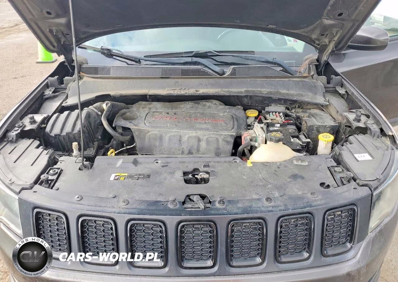 2020 Jeep Compass Latitude VIN:3C4NJCBBXLT205755 - 12