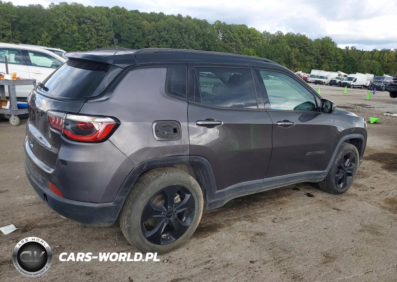 2020 Jeep Compass Latitude VIN:3C4NJCBBXLT205755 - 3