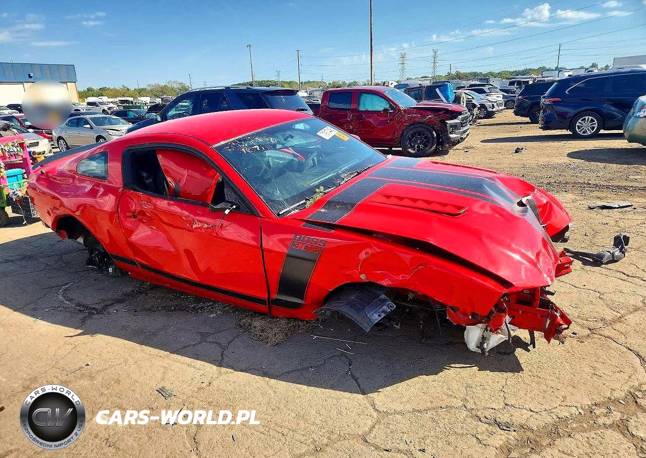 2013 Ford Mustang Boss 302 VIN:1ZVBP8CU2D5228671 - 4