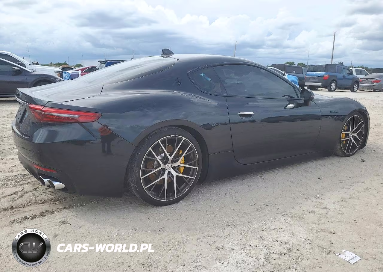 2024 Maserati Granturismo Modena VIN:ZAMBMVBB7RX436739 - 3