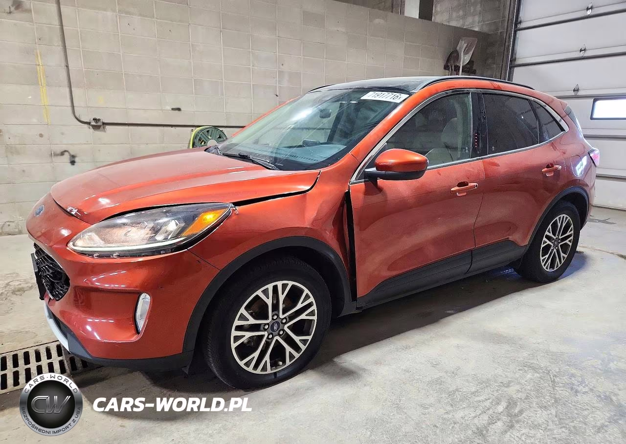 2020 Ford Escape Sel