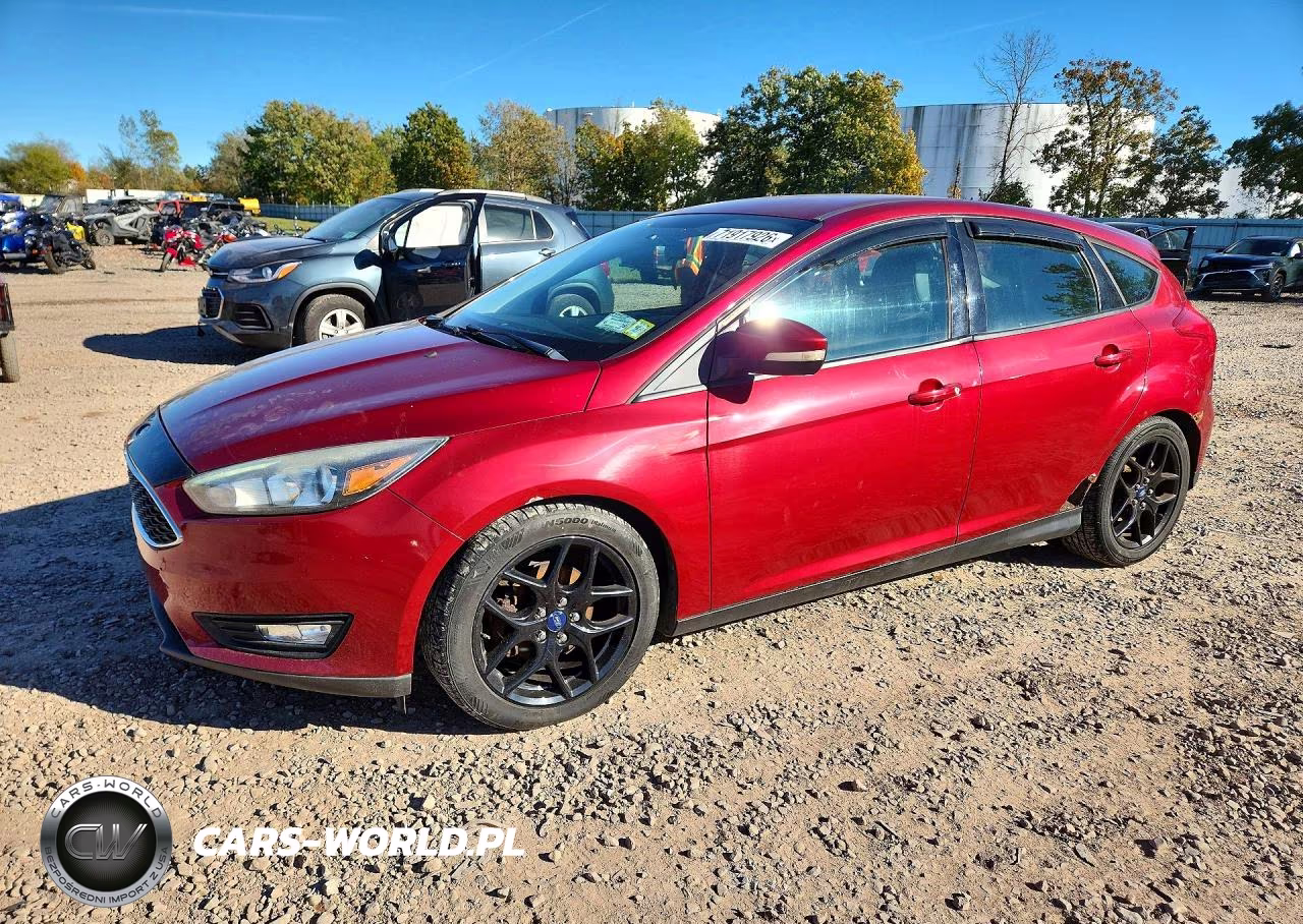 2016 Ford Focus Se VIN:1FADP3K2XGL248395 - 1