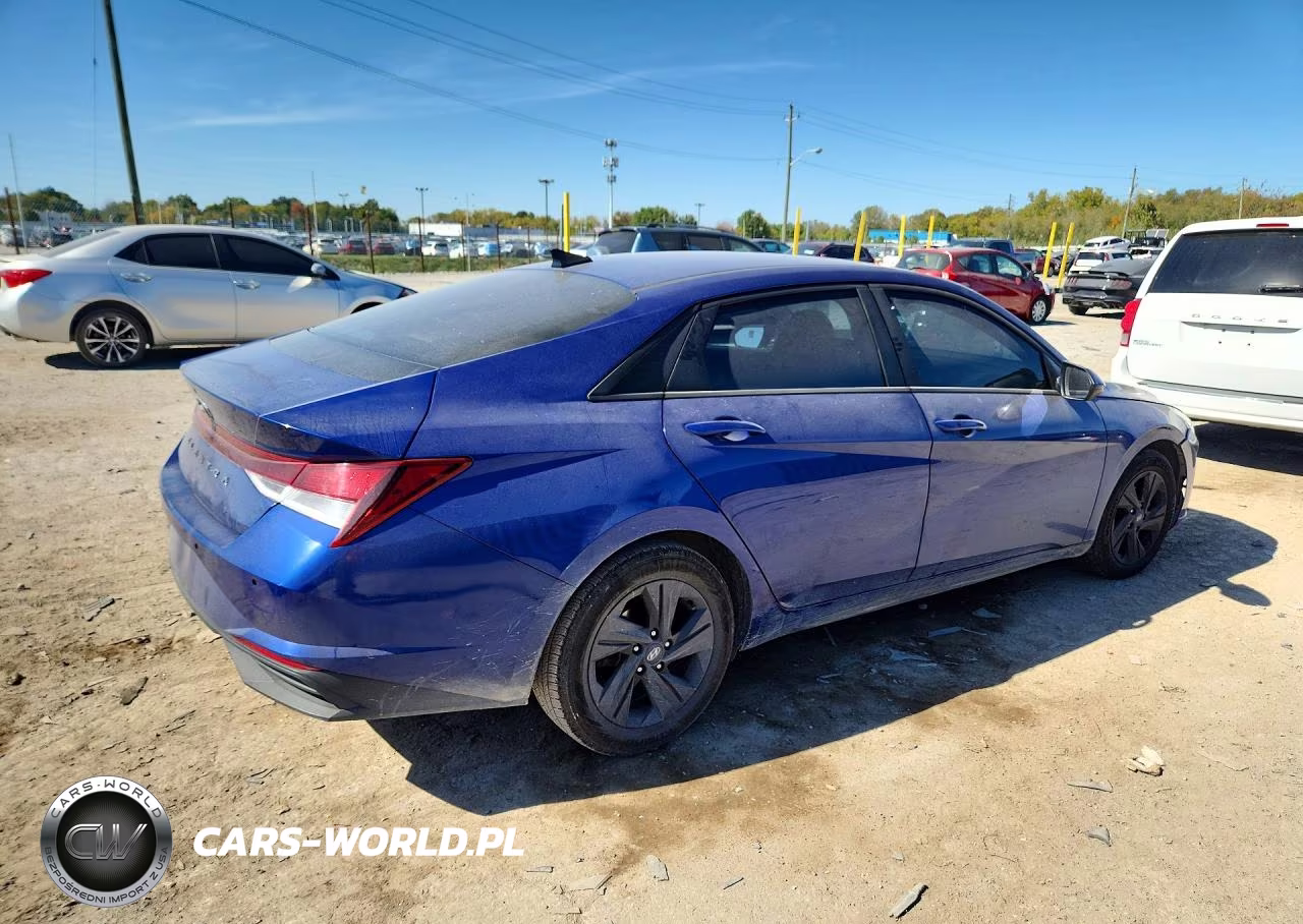 2021 Hyundai Elantra Sel VIN:5NPLS4AG1MH031518 - 3