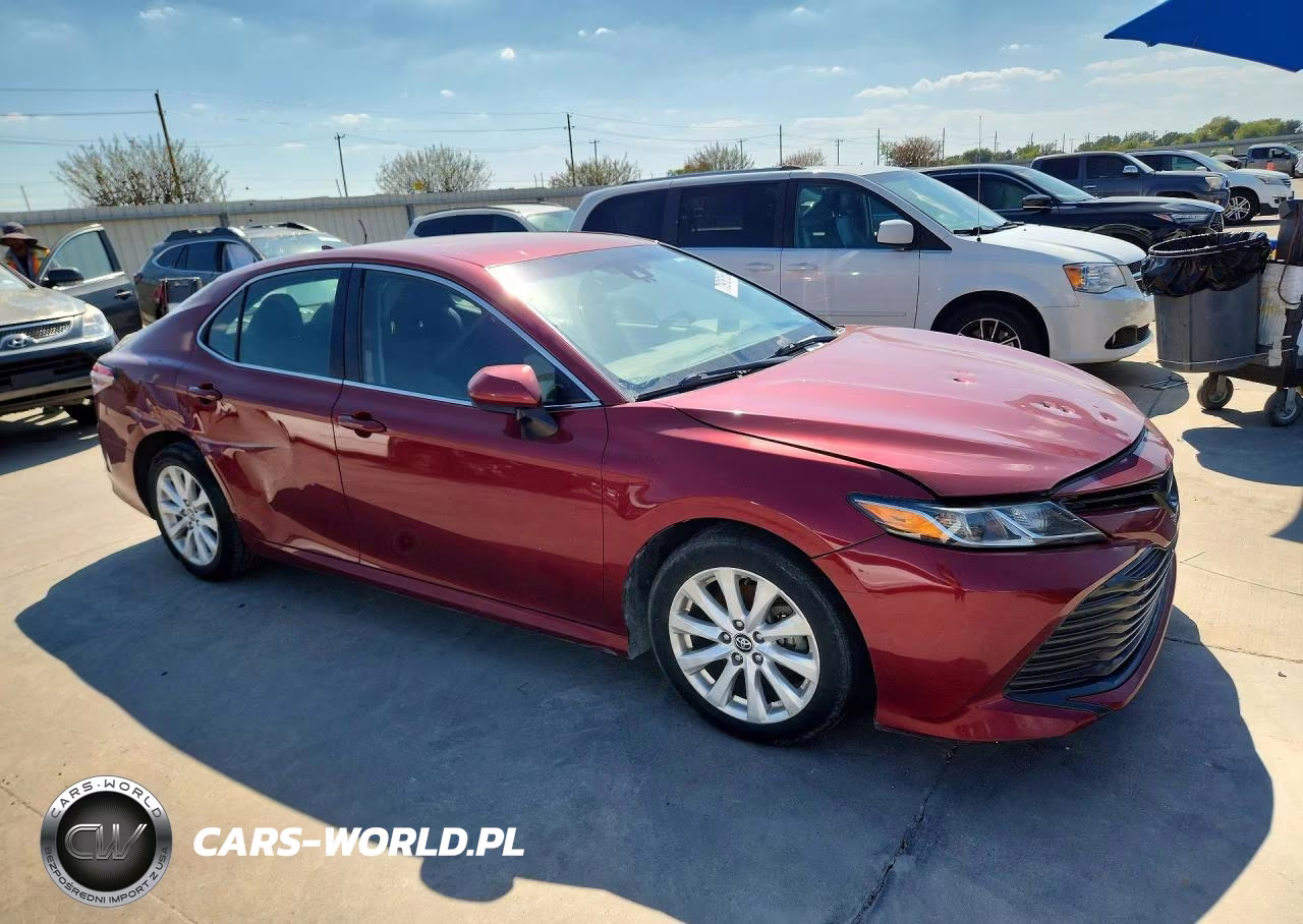 2020 Toyota Camry Le VIN:4T1C11AK0LU939593 - 4