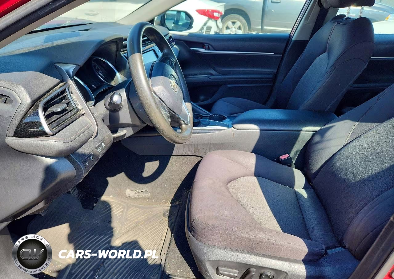 2020 Toyota Camry Le VIN:4T1C11AK0LU939593 - 7