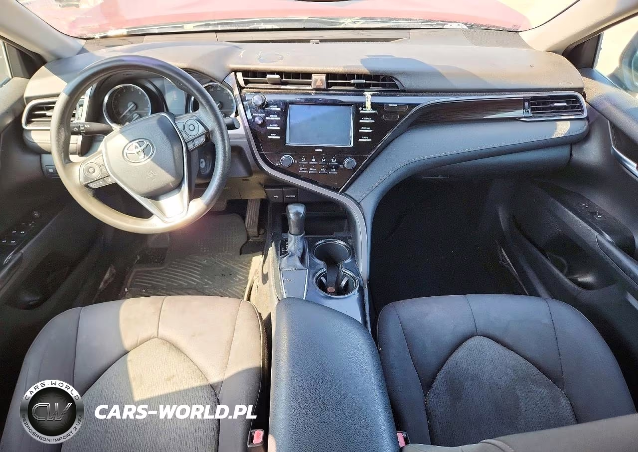 2020 Toyota Camry Le VIN:4T1C11AK0LU939593 - 8