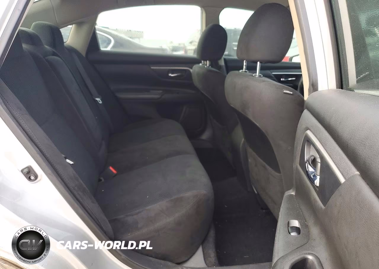 2015 Nissan Altima 2.5 S VIN:1N4AL3AP8FC570284 - 10