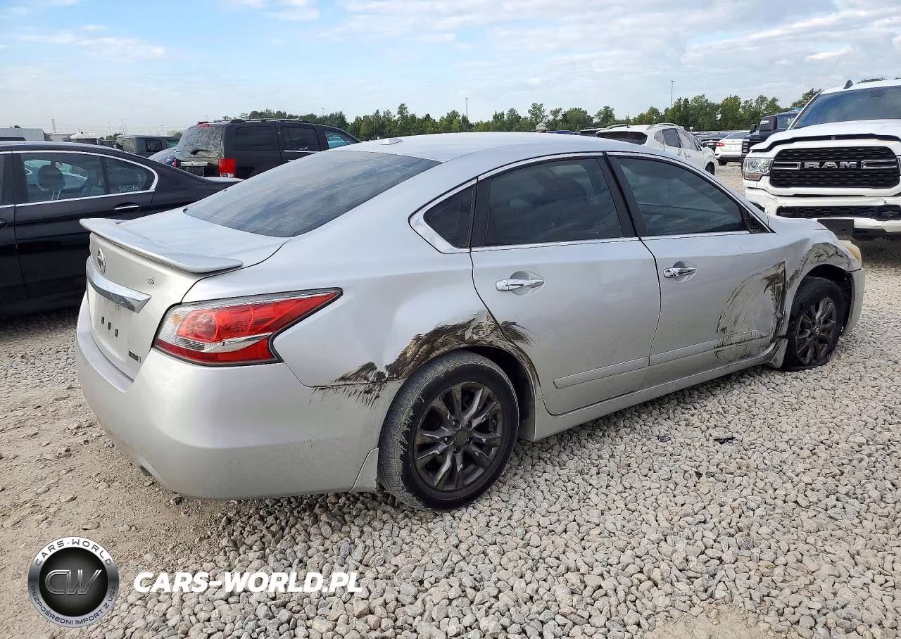 2015 Nissan Altima 2.5 S VIN:1N4AL3AP8FC570284 - 3