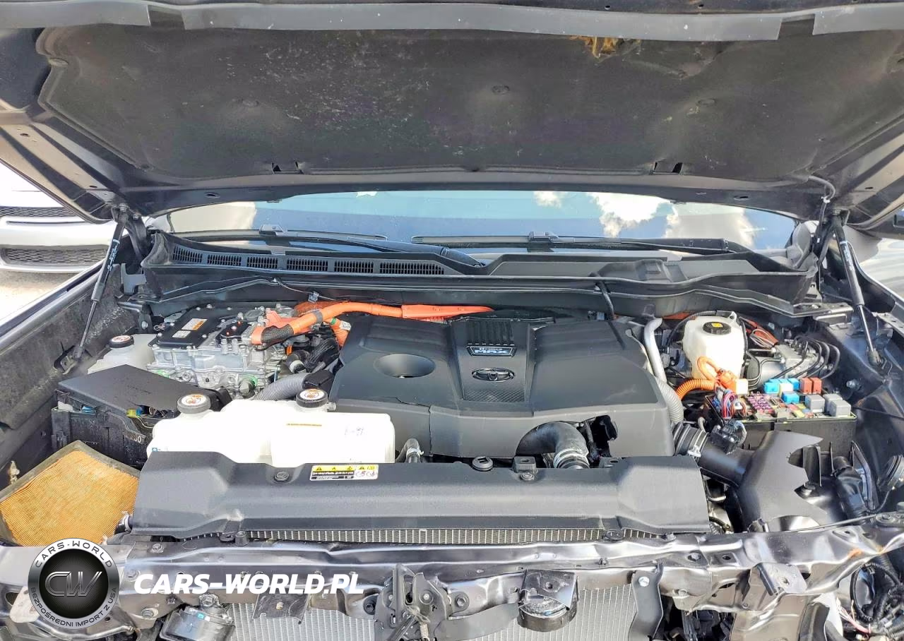2026 Toyota Sequoia Platinum VIN:7SVAAABA7TX080993 - 12