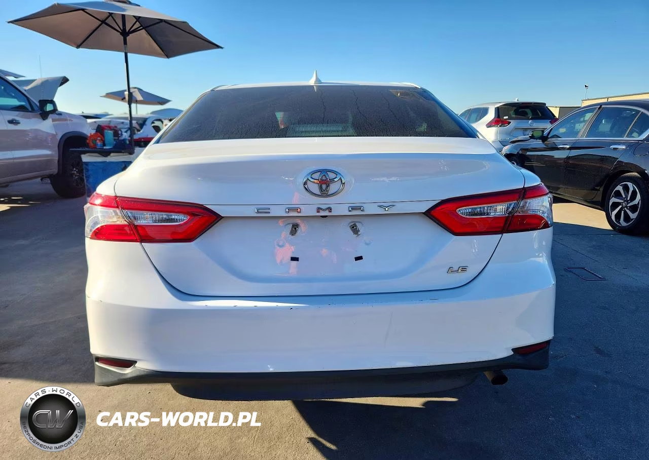 2020 Toyota Camry Le VIN:4T1C11AKXLU988610 - 6