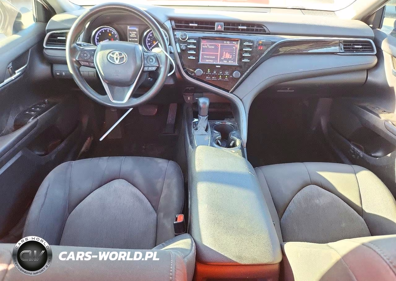 2020 Toyota Camry Le VIN:4T1C11AKXLU988610 - 8