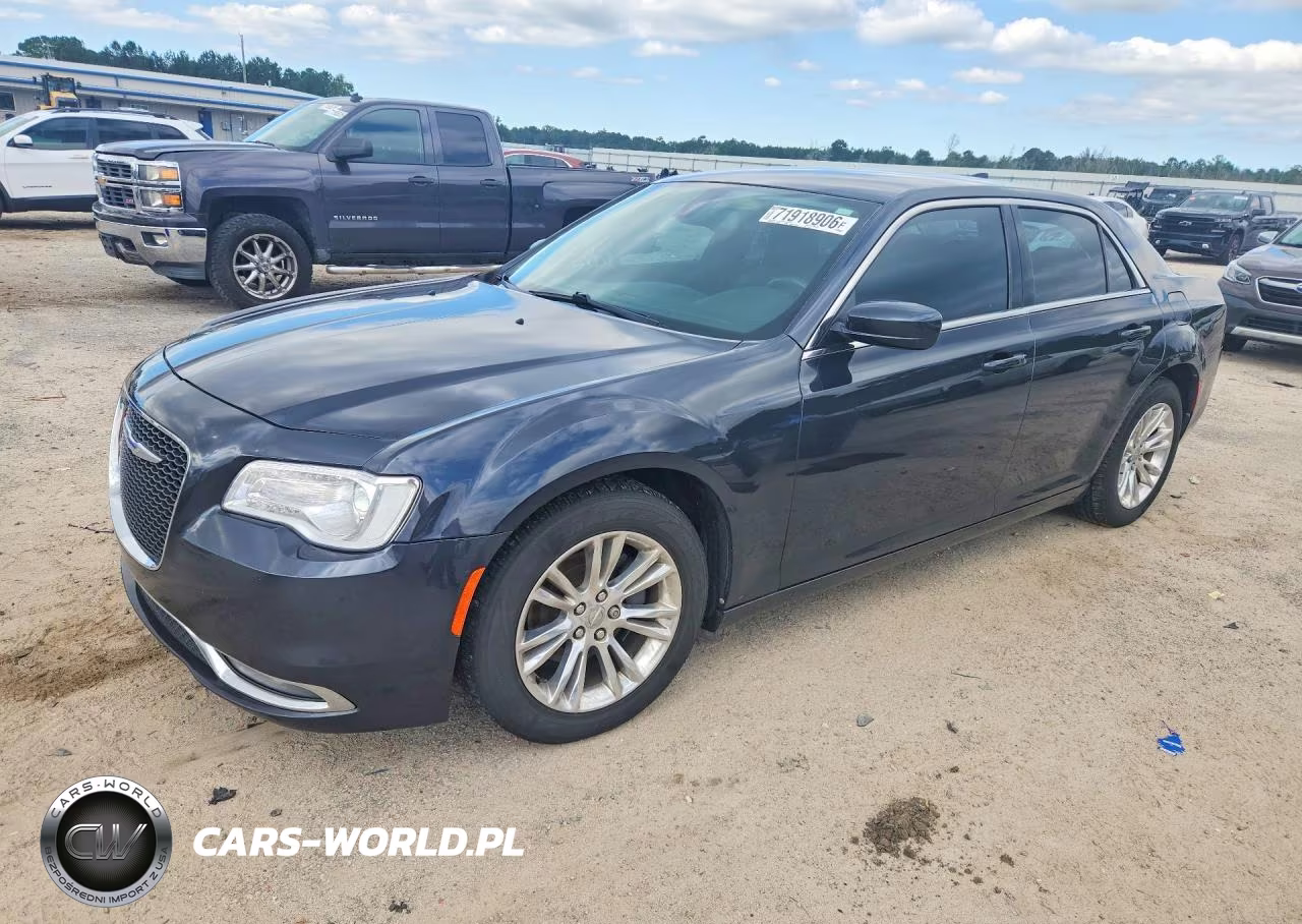 2019 Chrysler 300 Touring VIN:2C3CCAAG8KH648291 - 1