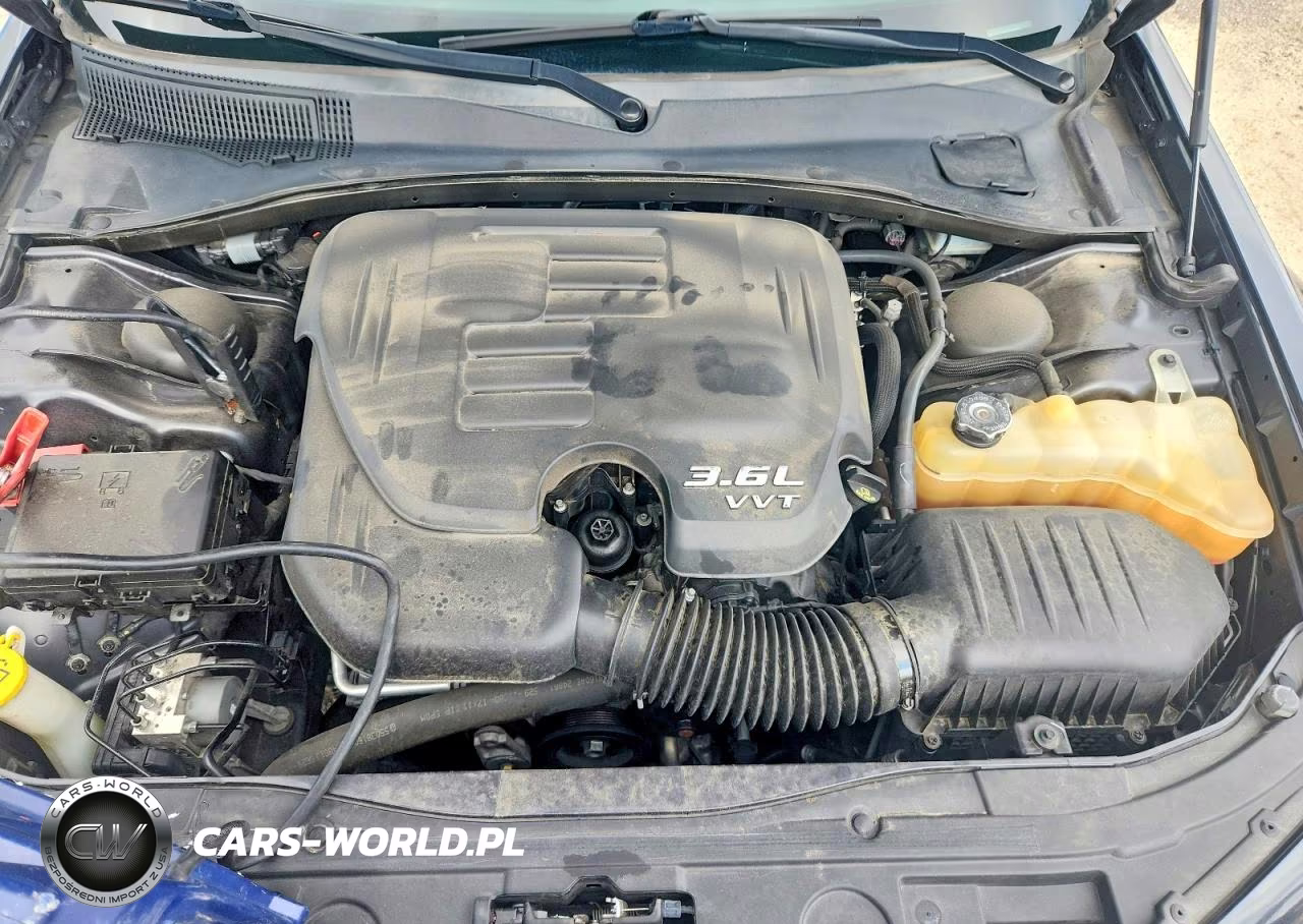 2019 Chrysler 300 Touring VIN:2C3CCAAG8KH648291 - 11