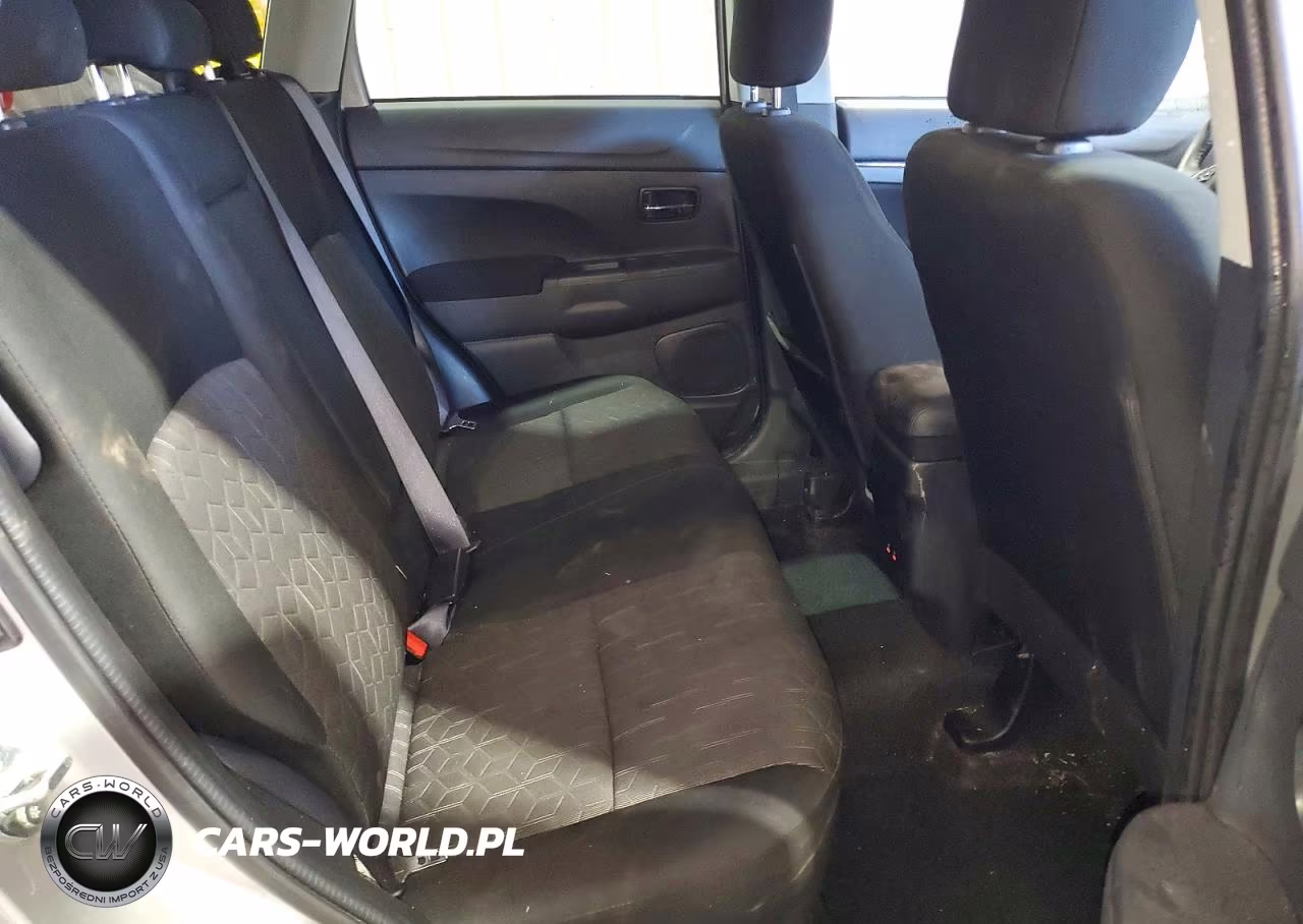 2026 Mitsubishi Outlander Sport S-Se VIN:JA4ARUAU2TU022060 - 11
