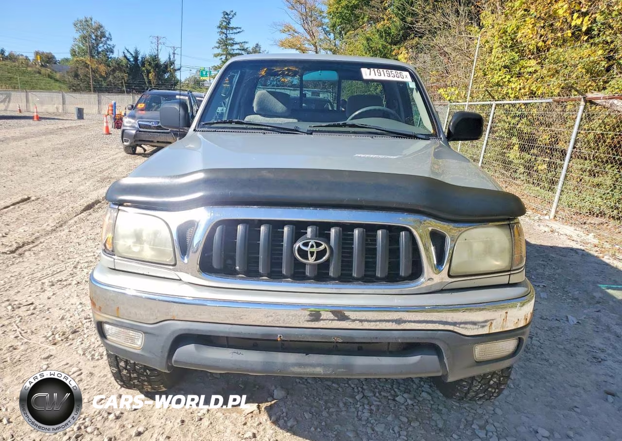 2001 Toyota Tacoma V6 VIN:5TEWN72N41Z837963 - 5