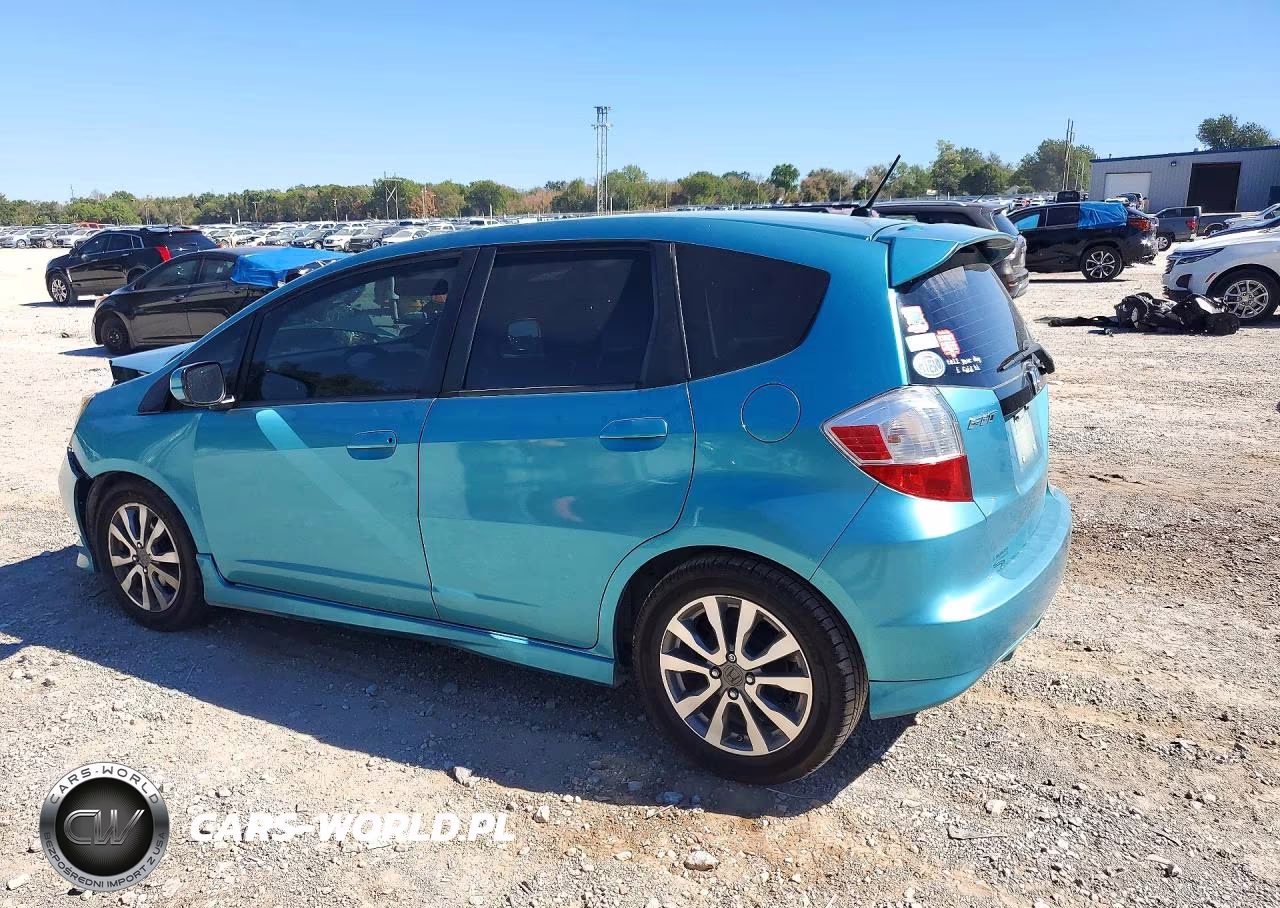 2012 Honda Fit Sport VIN:JHMGE8H54CC025824 - 2
