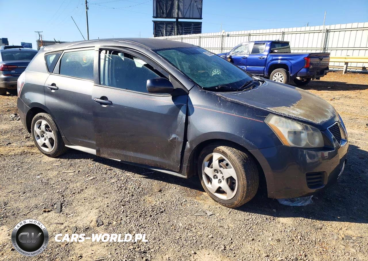 2010 Pontiac Vibe VIN:5Y2SP6E83AZ417504 - 4