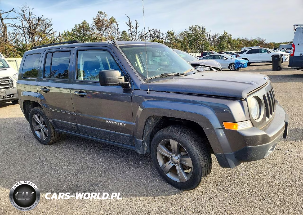 2015 Jeep Patriot Latitude VIN:1C4NJRFB2FD290677 - 4
