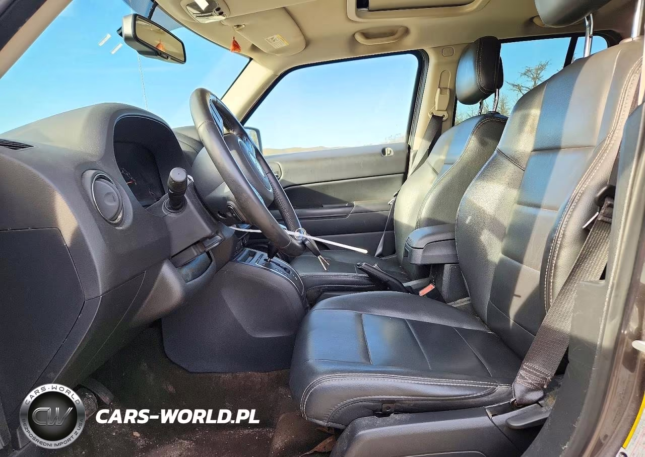 2015 Jeep Patriot Latitude VIN:1C4NJRFB2FD290677 - 7