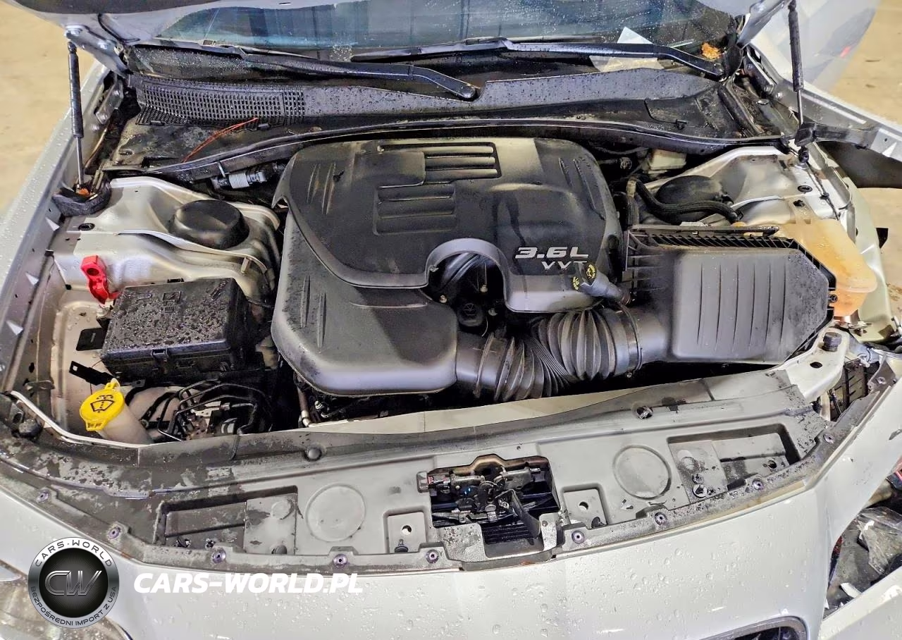 2021 Chrysler 300 S VIN:2C3CCABG4MH541160 - 11